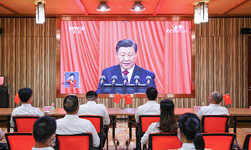 “勠力同心，，，，， 勇毅前行”  <br>全体党员集中收看二十大开幕盛况